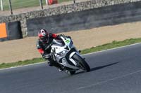 brands-hatch-photographs;brands-no-limits-trackday;cadwell-trackday-photographs;enduro-digital-images;event-digital-images;eventdigitalimages;no-limits-trackdays;peter-wileman-photography;racing-digital-images;trackday-digital-images;trackday-photos